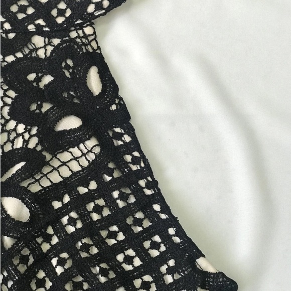 Woman dress Split Back Lace Halter Dress - Picture 9 of 12